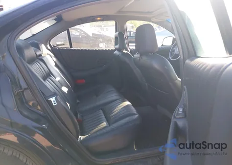 2001 Pontiac Grand Prix Gt from USA, damaged, VIN 1G2WP52K11F246057